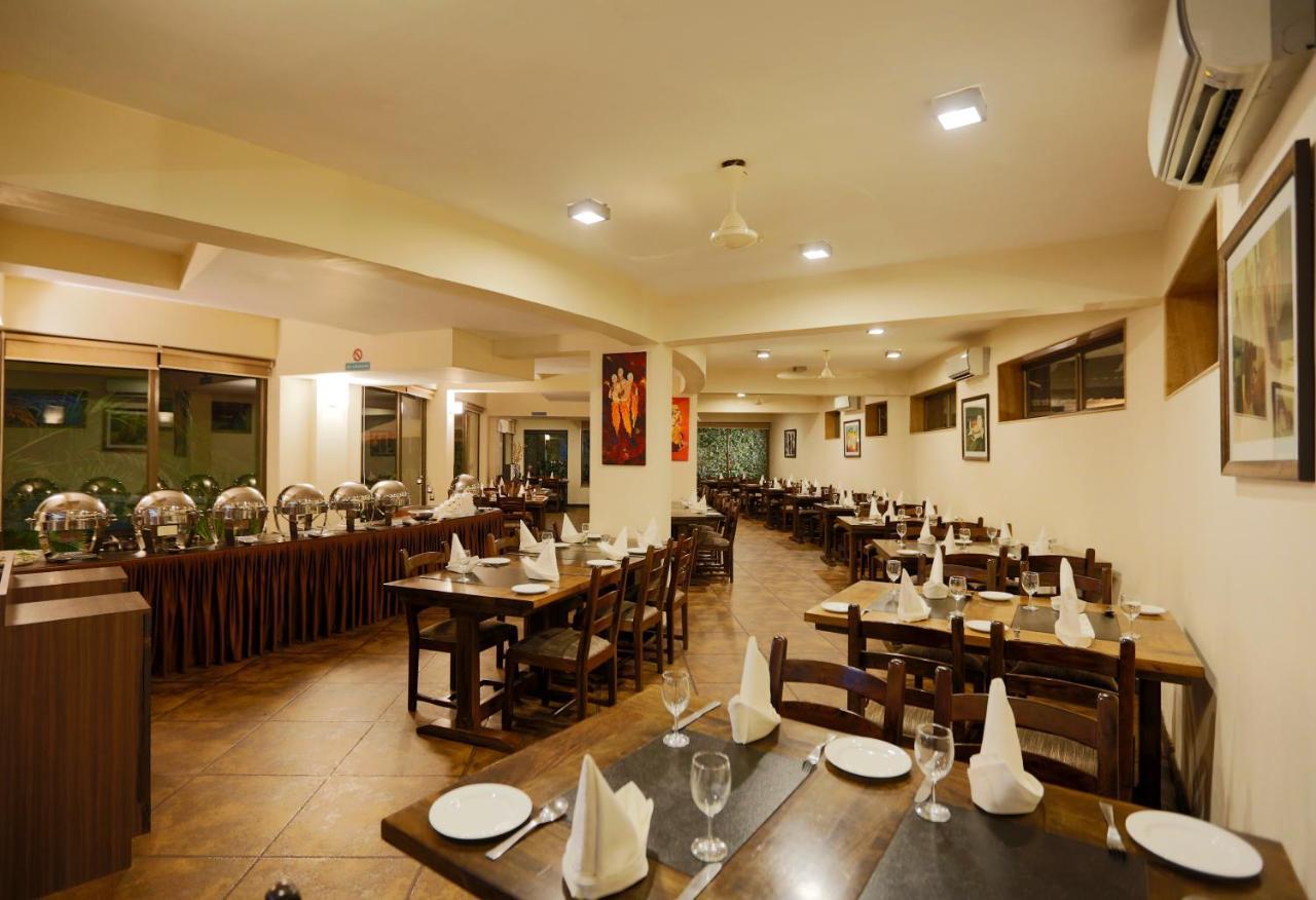 The Sea Horse Resort Baga Ngoại thất bức ảnh